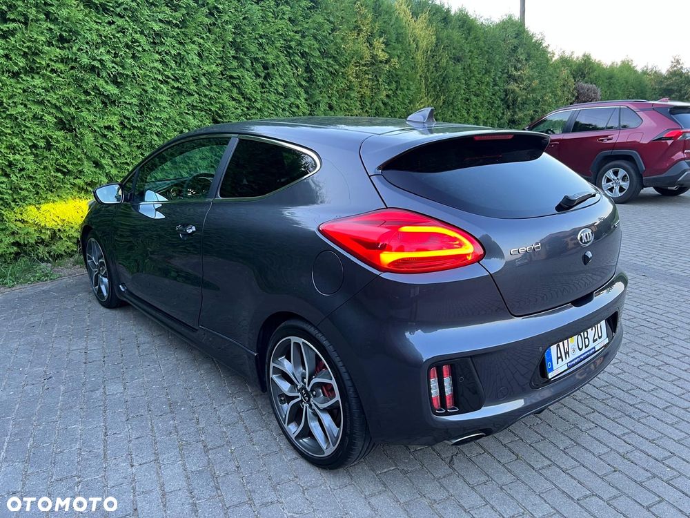Kia ProCeed - 6