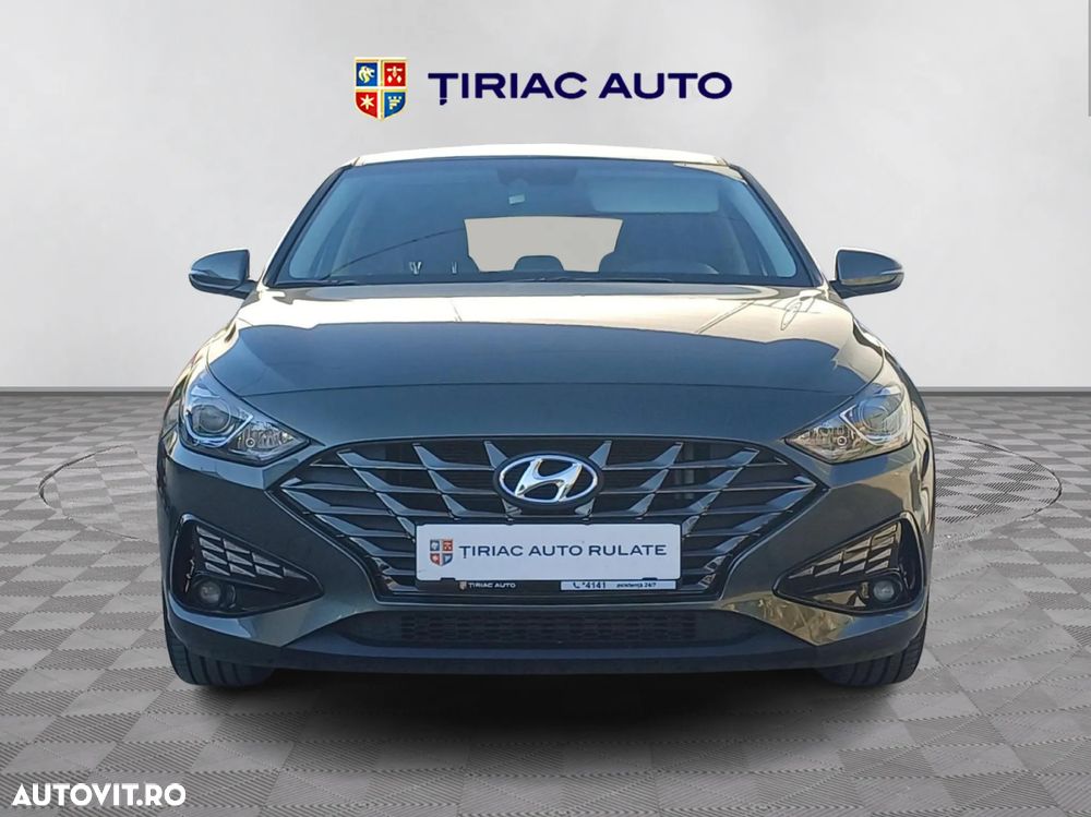 Hyundai i30 1.5 T-GDI 160CP MHEV 5DR M/T Highway - 8