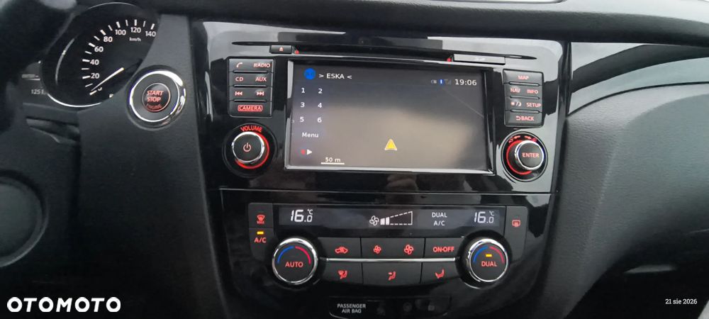 Nissan Qashqai 1.2 DIG-T N-Connecta EU6 - 21