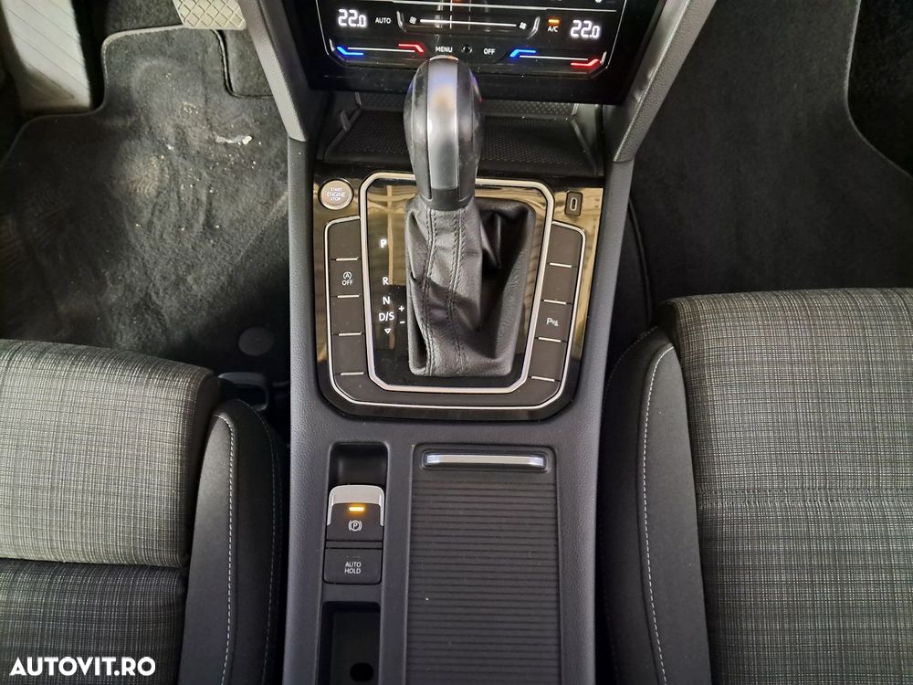 Volkswagen Passat Variant 1.5 TSI ACT OPF DSG Comfortline - 16