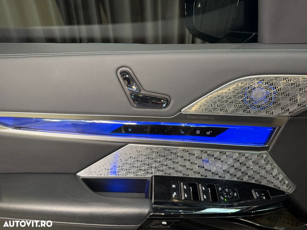 BMW M7 M760e xDrive AT PHEV - 15