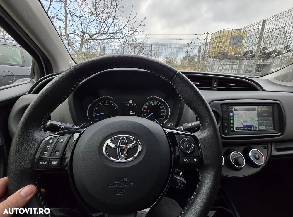 Toyota Yaris 1.5 L VVT-iE Multidrive S Active - 10
