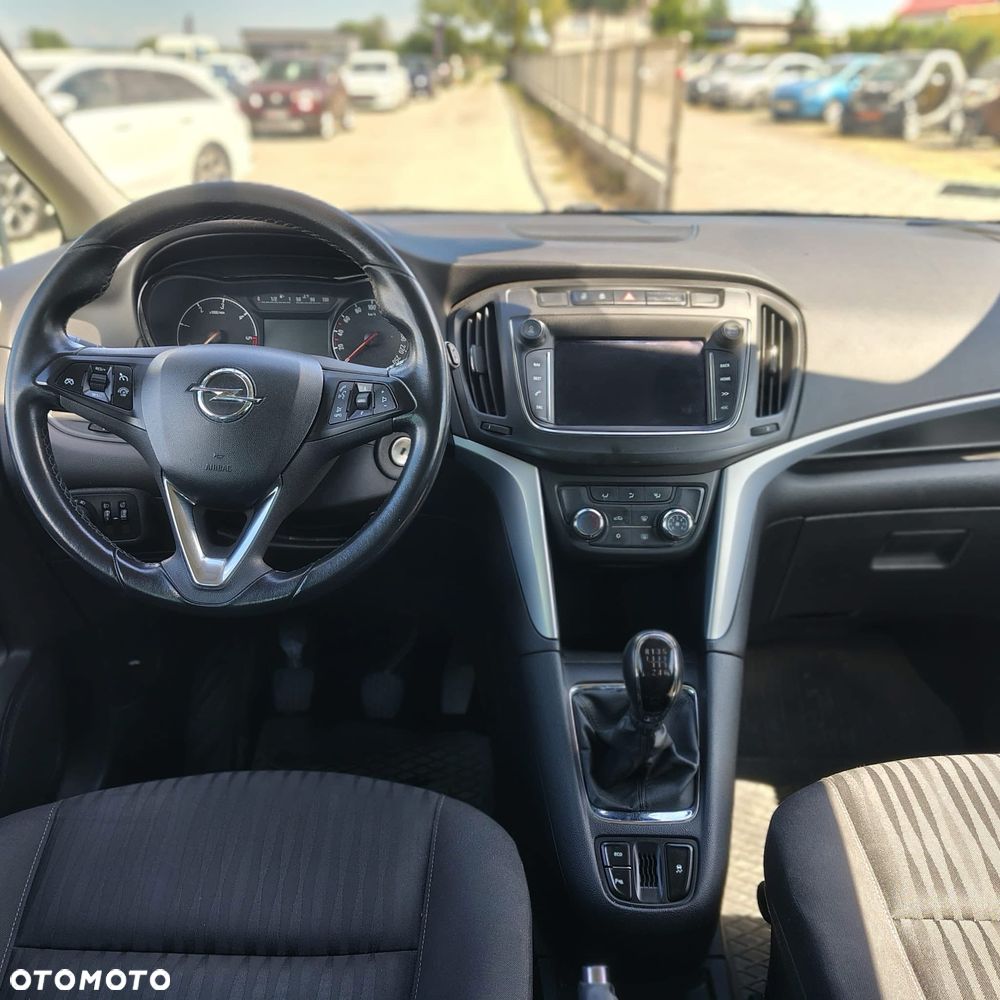 Opel Zafira 1.6 CDTI Elite S&S - 10