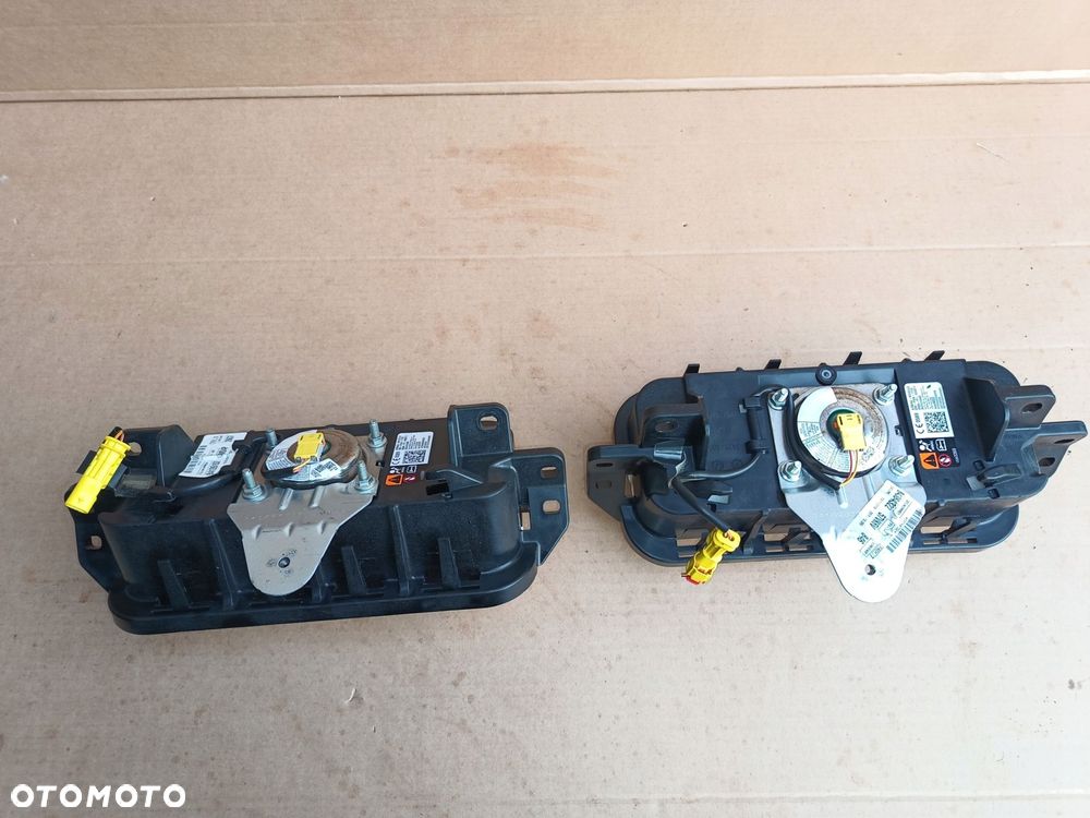 opel insignia b 17r-> poduszka powietrzna airbag pasażera 84384322 - 2