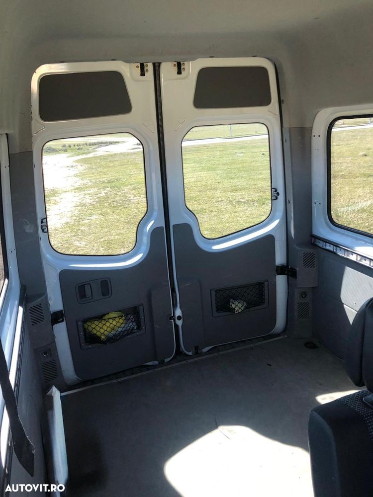 Mercedes-Benz Sprinter - 16