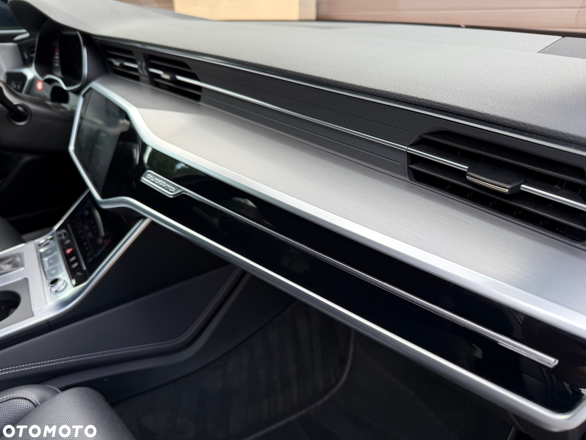 Audi A6 Avant 40 TDI quattro S tronic S line - 31