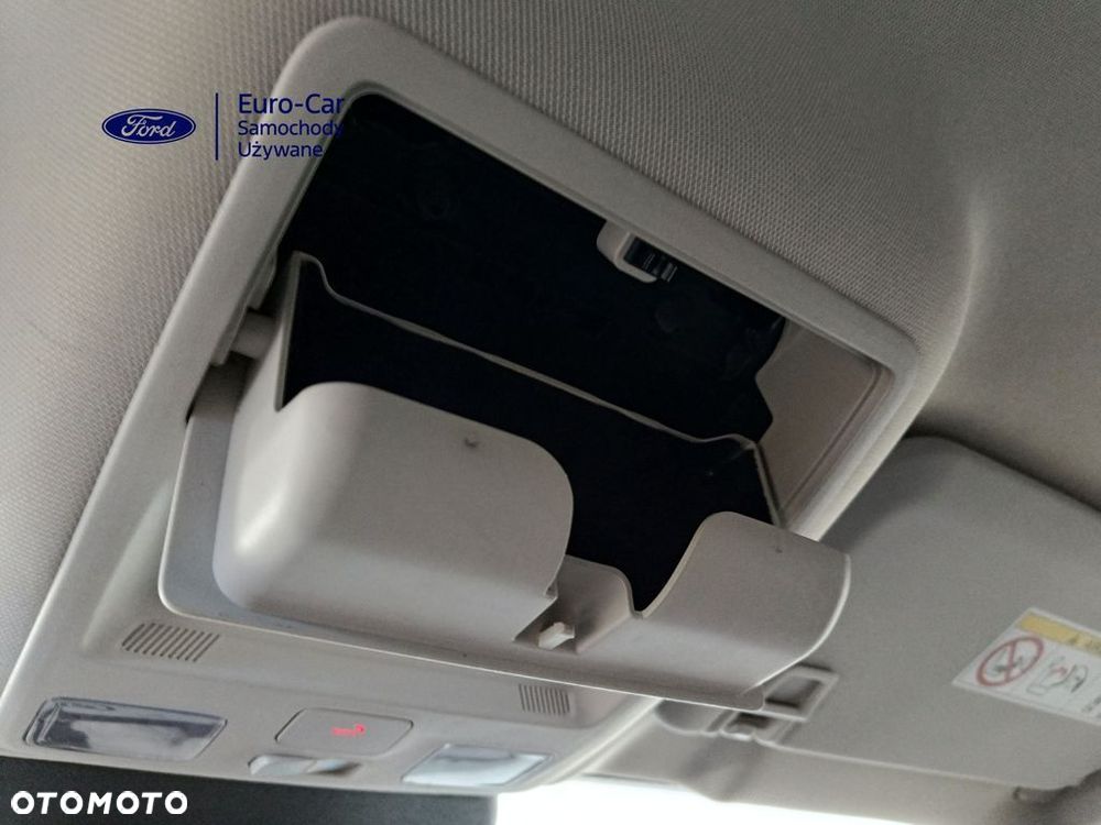 Ford Kuga 2.0 EcoBlue Hybrid TITANIUM - 28