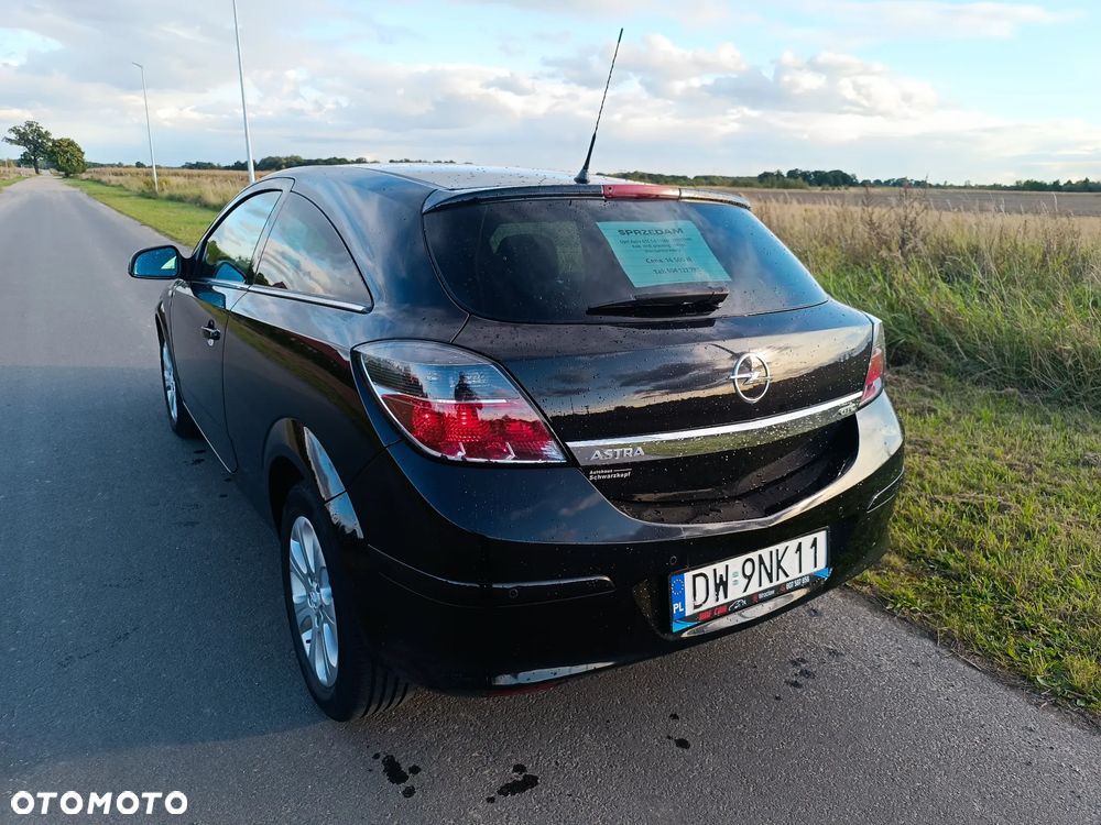 Opel Astra GTC 1.6 - 23