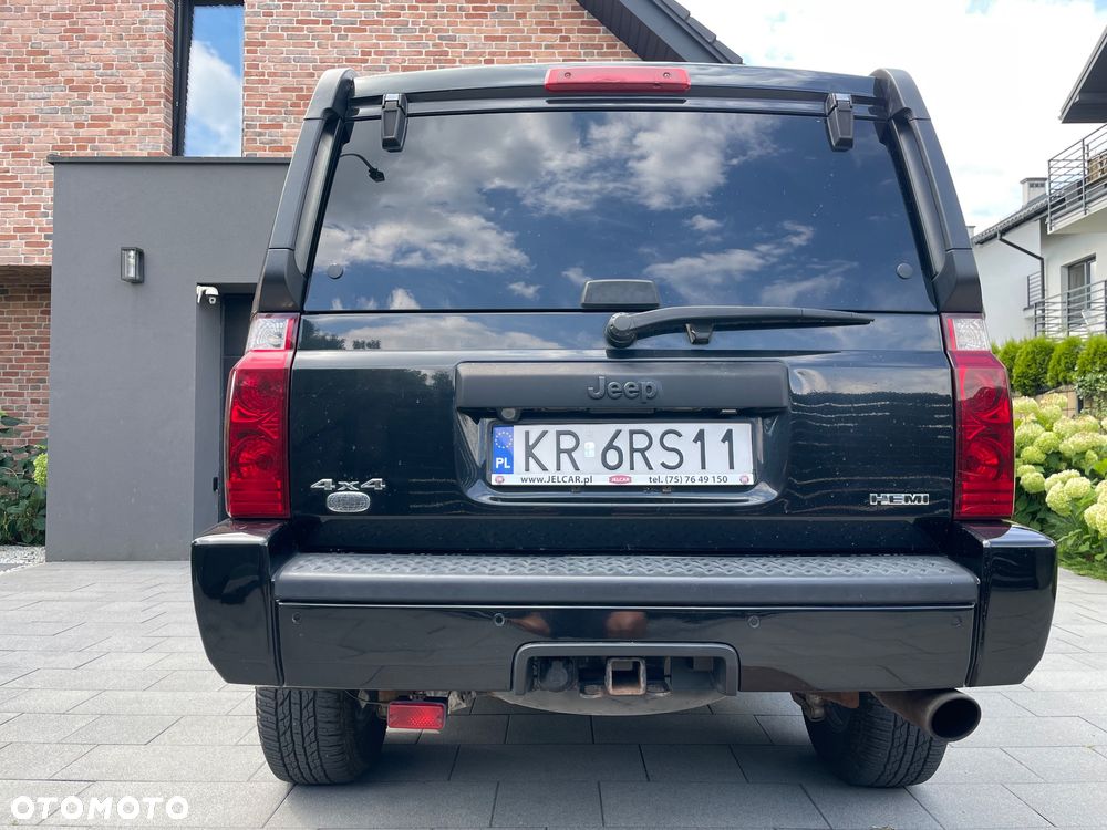 Jeep Commander 5.7 V8 Overland - 11