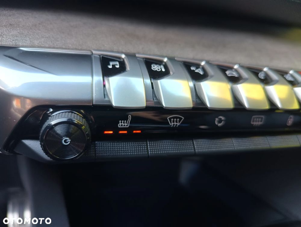Peugeot 5008 BlueHDi 130 EAT8 GT - 10