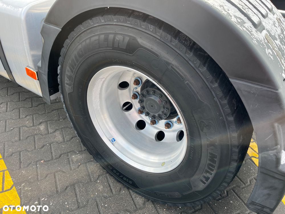 Renault T440 Sleeper Cab ADR - 9