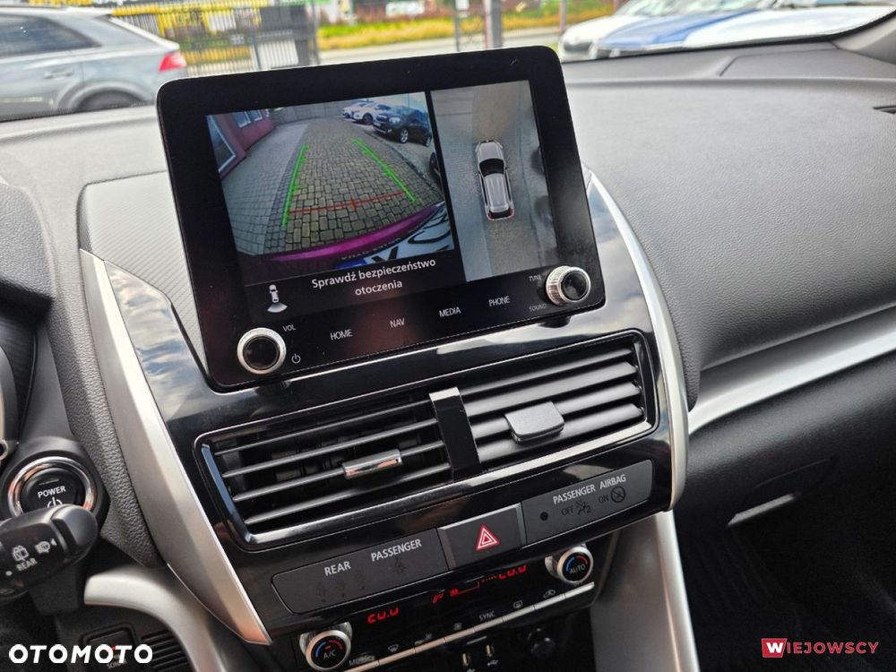 Mitsubishi Eclipse Cross - 21