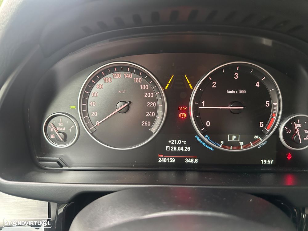 BMW X5 25 d sDrive Comfort 7L - 12