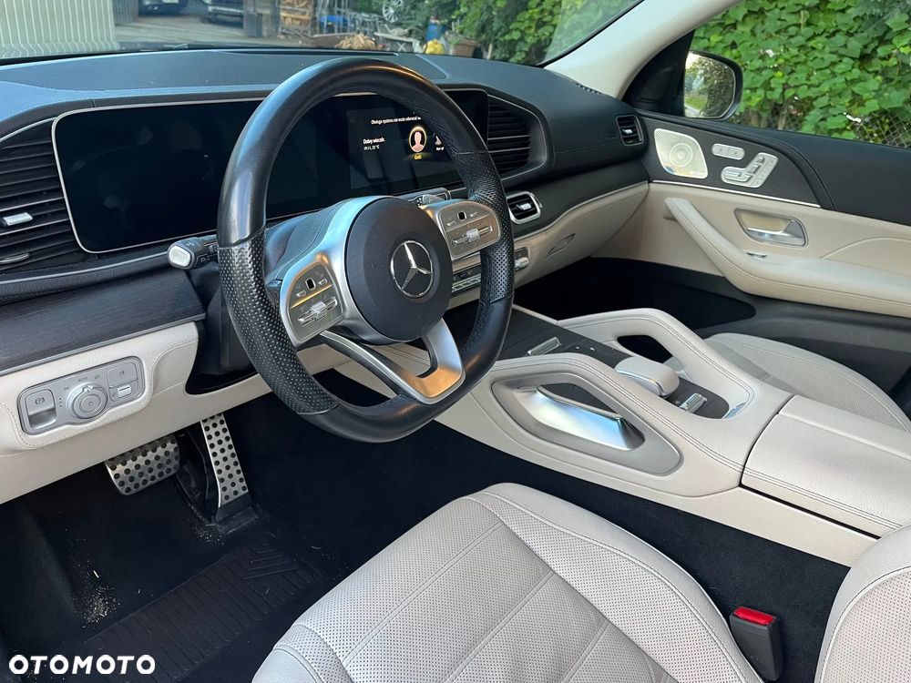 Mercedes-Benz GLS - 17