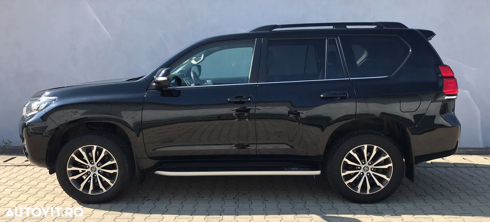 Toyota Land Cruiser - 12