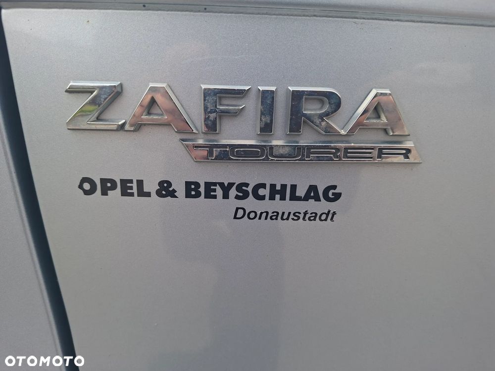 Opel Zafira - 22