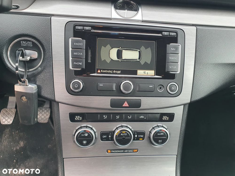 Volkswagen Passat 1.6 TDI BlueMotion - 12