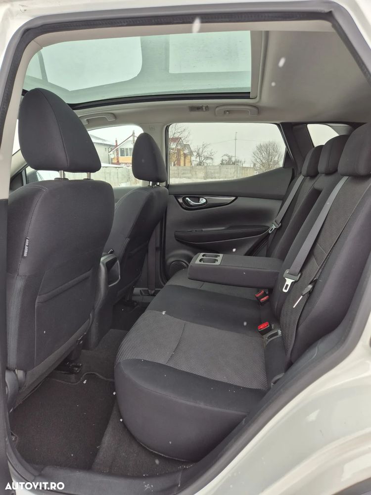 Nissan Qashqai 1.6 DCI Xtronic TEKNA - 6
