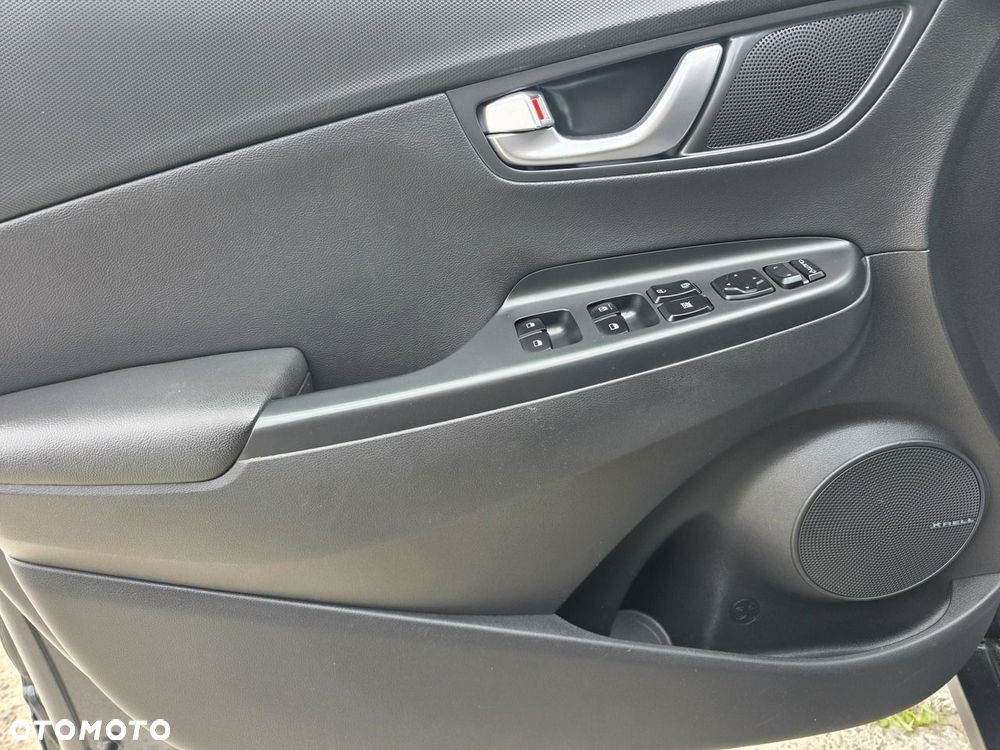 Hyundai Kona - 13