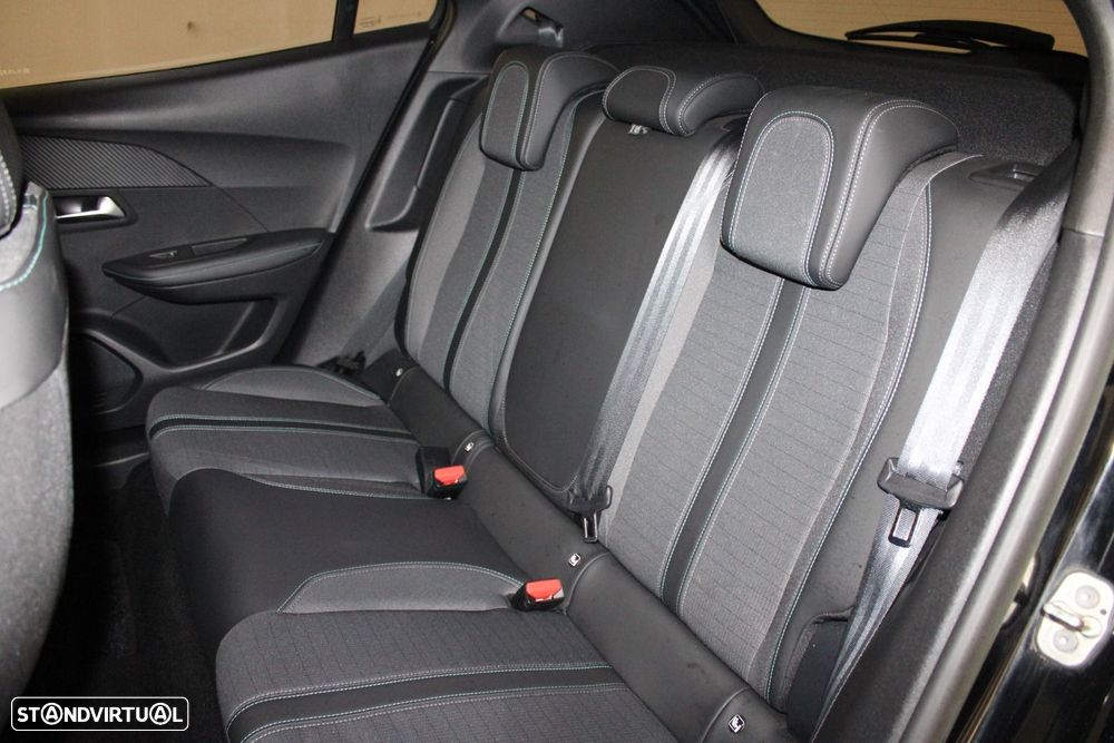 Peugeot e-2008 50 kWh Allure Pack - 31