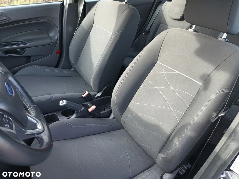 Ford Fiesta - 19