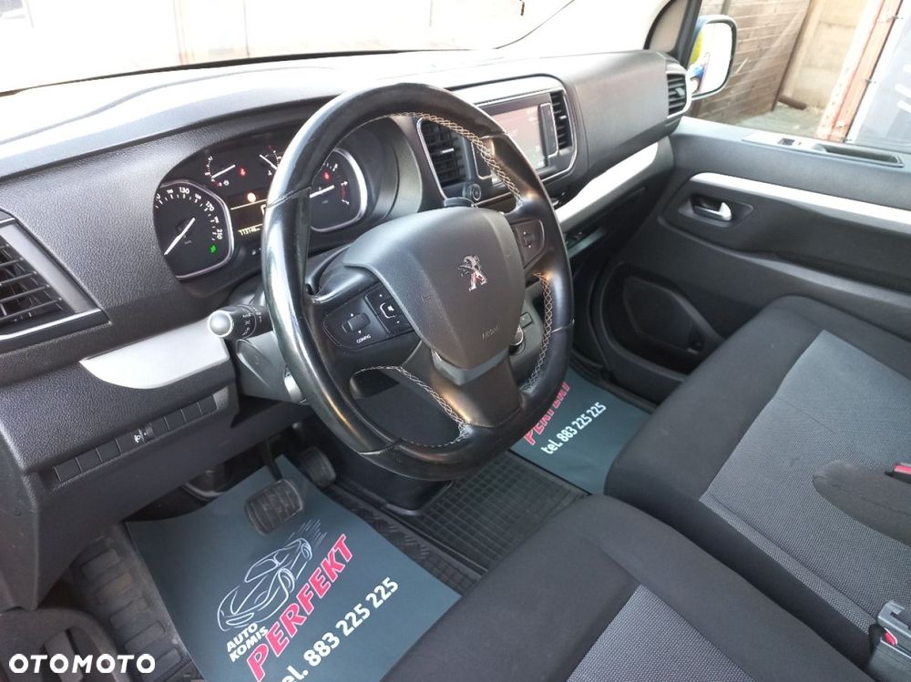 Peugeot Traveller - 12