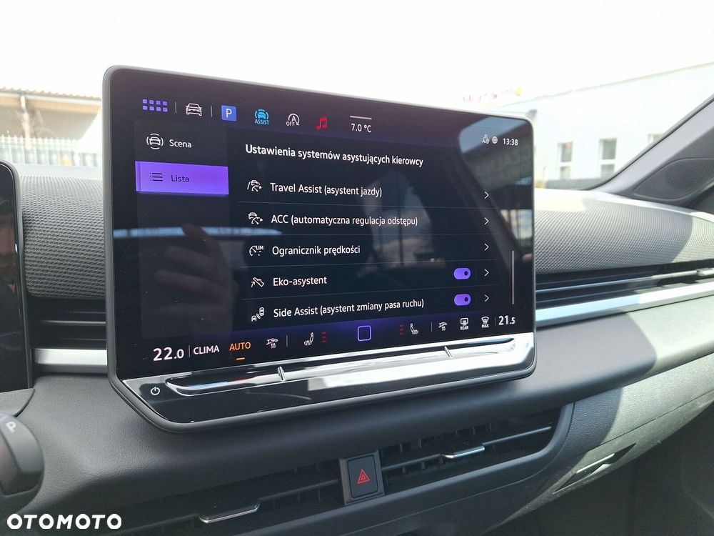 Volkswagen T-Roc - 24