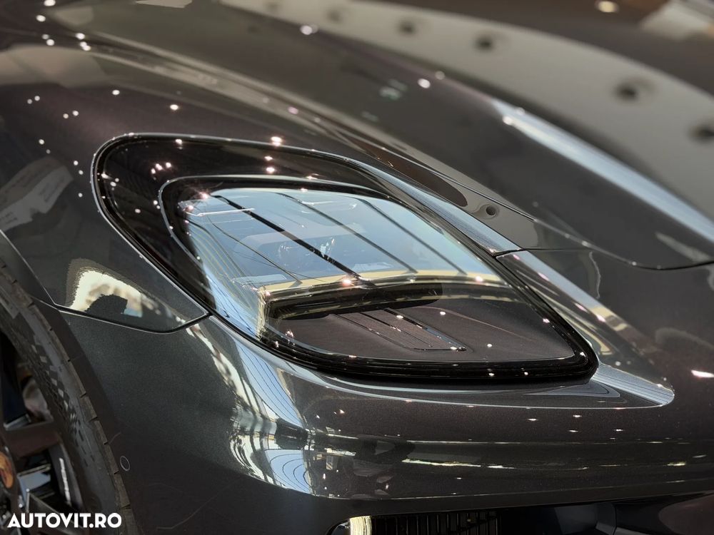 Porsche Panamera 4 E-Hybrid - 7