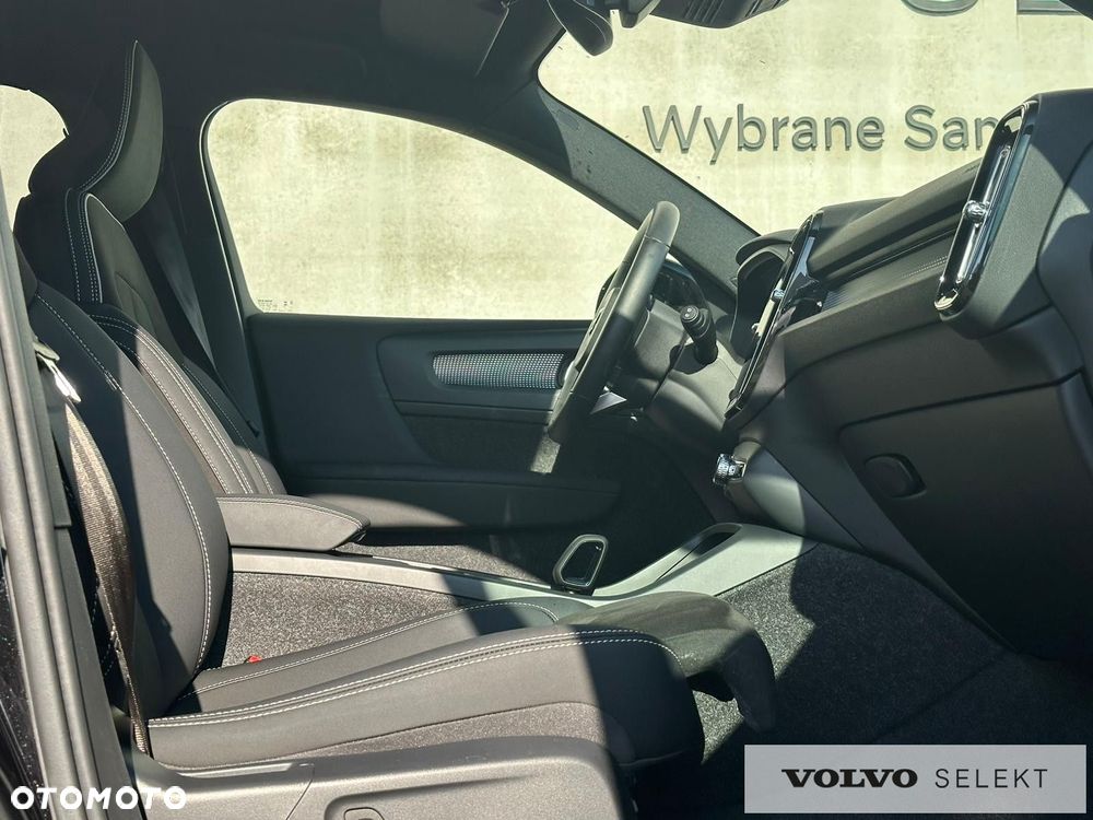Volvo XC 40 - 28