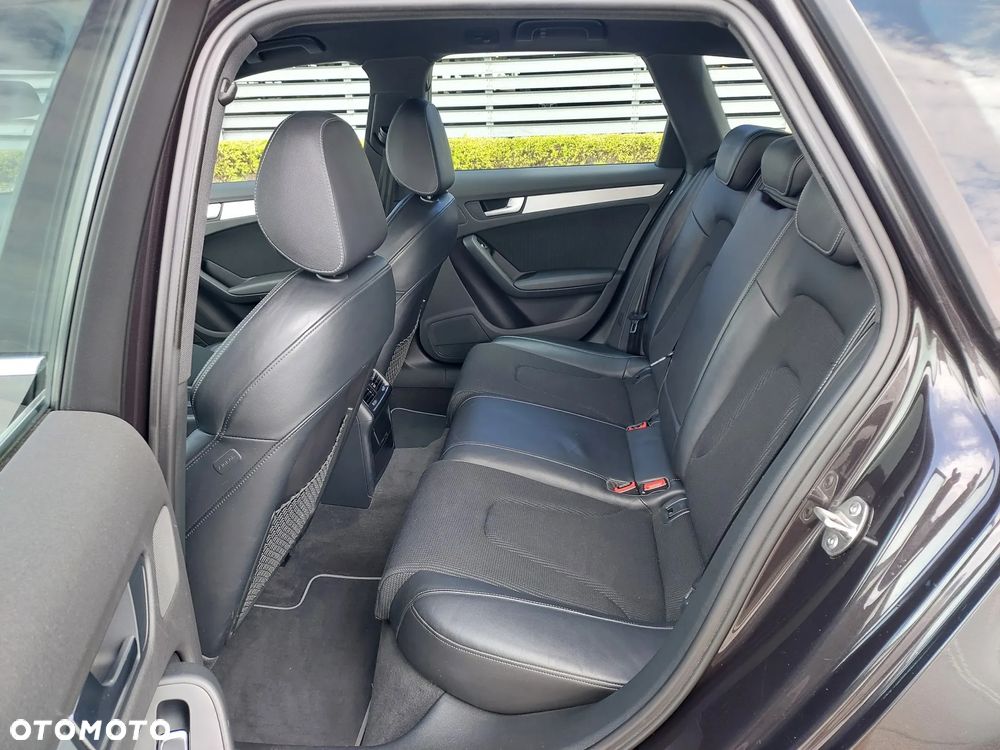 Audi A4 Avant 2.0 TDI DPF quattro S line Sportpaket - 23