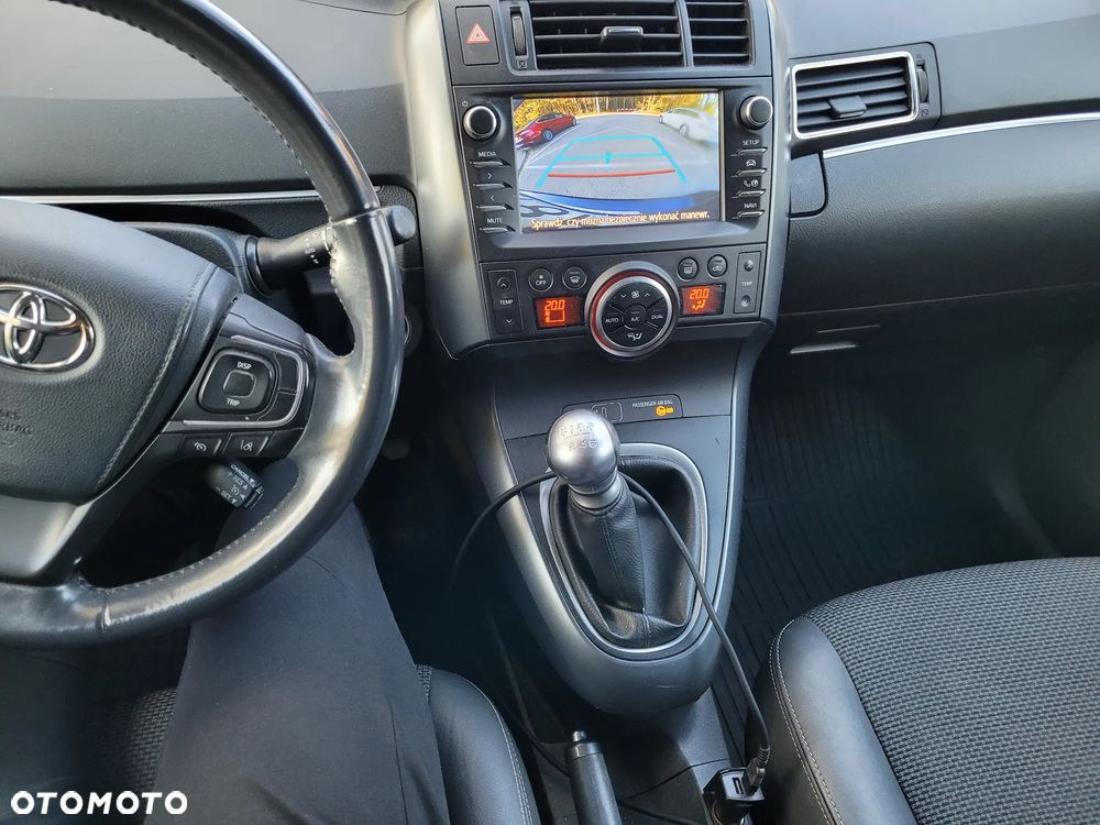 Toyota Verso - 11