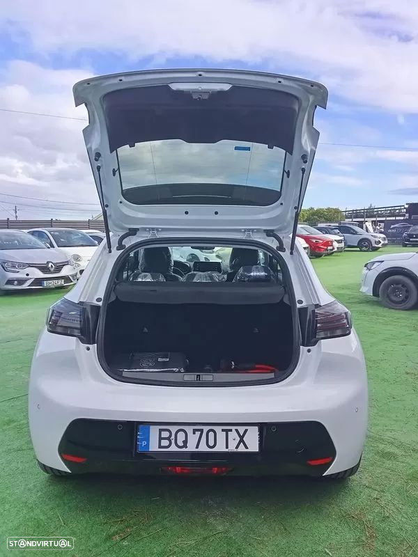 Peugeot e-208 50 kWh GT Line - 5