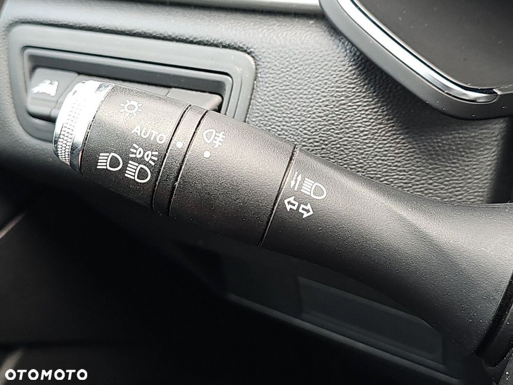 Renault Captur 1.3 TCe Intens EDC - 24