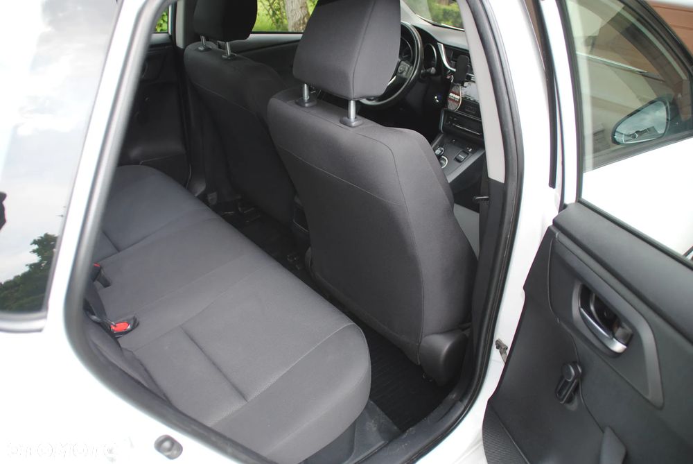 Toyota Auris Hybrid 135 Active - 18