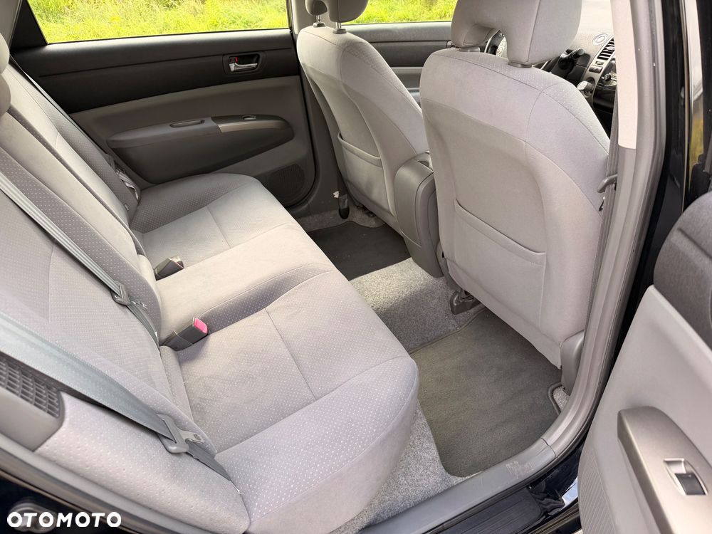 Toyota Prius (Hybrid) Executive - 17