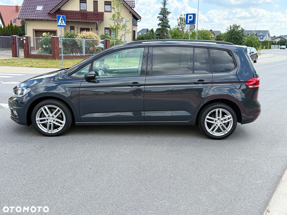 Volkswagen Touran 1.6 TDI SCR BlueMotion Technology DSG Trendline - 8