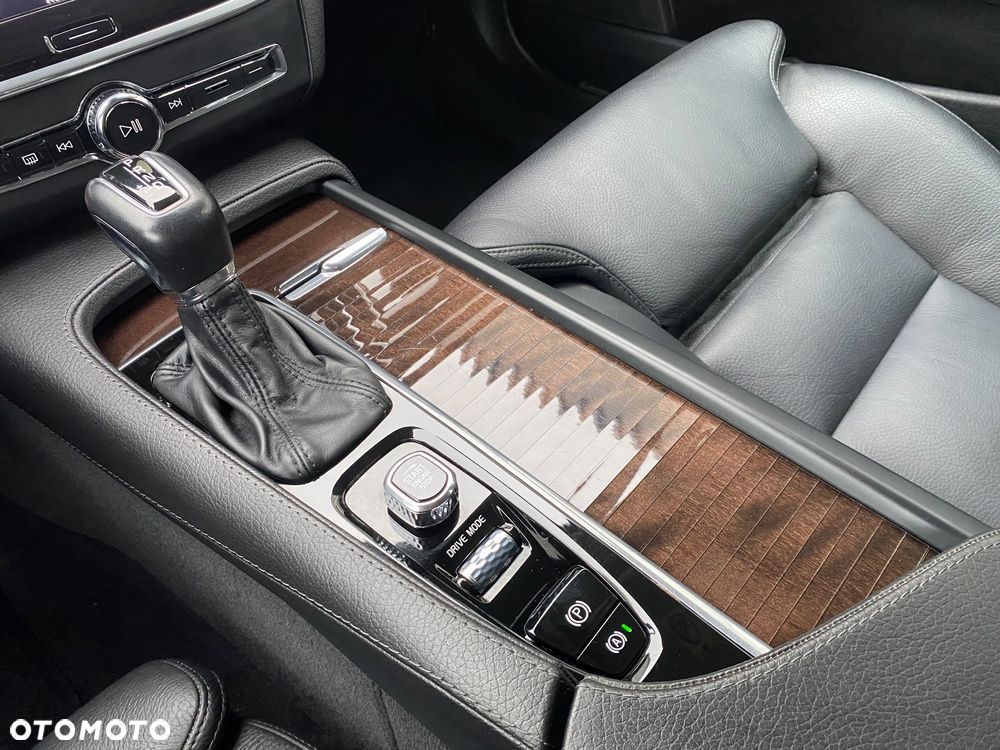 Volvo V90 D4 Geartronic Inscription - 36