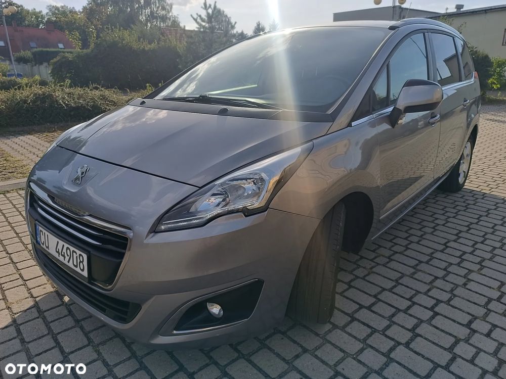 Peugeot 5008 2015