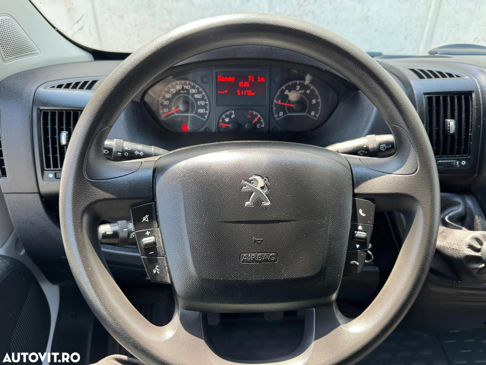 Peugeot Boxer L2H2 2.2 BlueHDI 120cp Business - 15