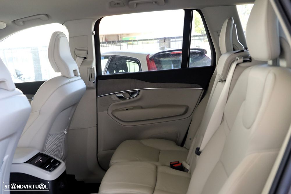 Volvo XC 90 2.0 T8 PHEV Core AWD - 17