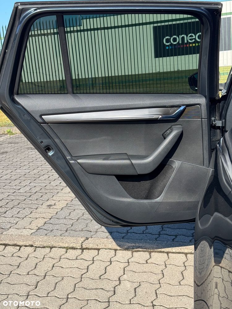 Skoda Octavia 1.6 TDI DSG Premium Edition - 13