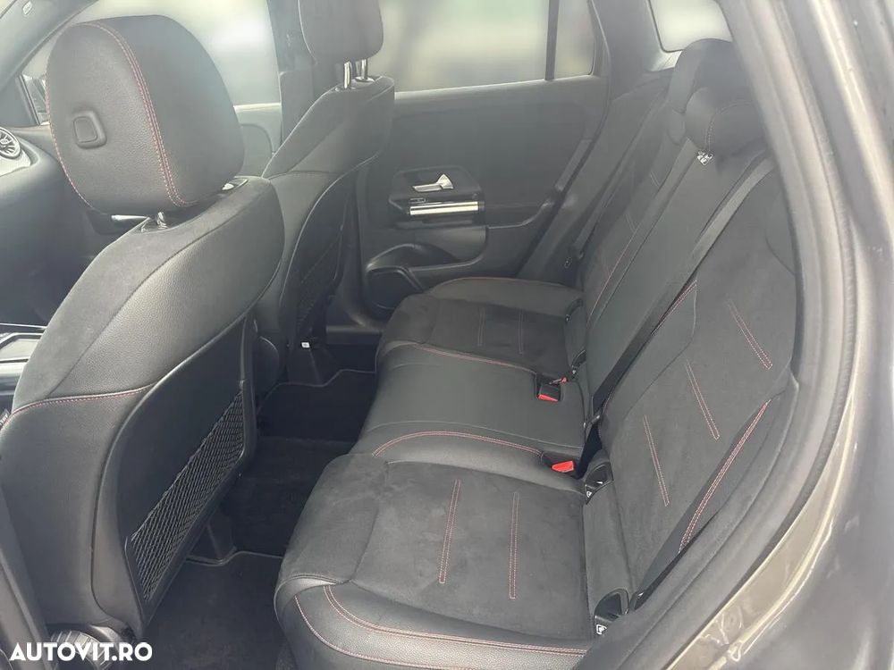 Mercedes-Benz GLA 200 d 4MATIC Aut. - 14