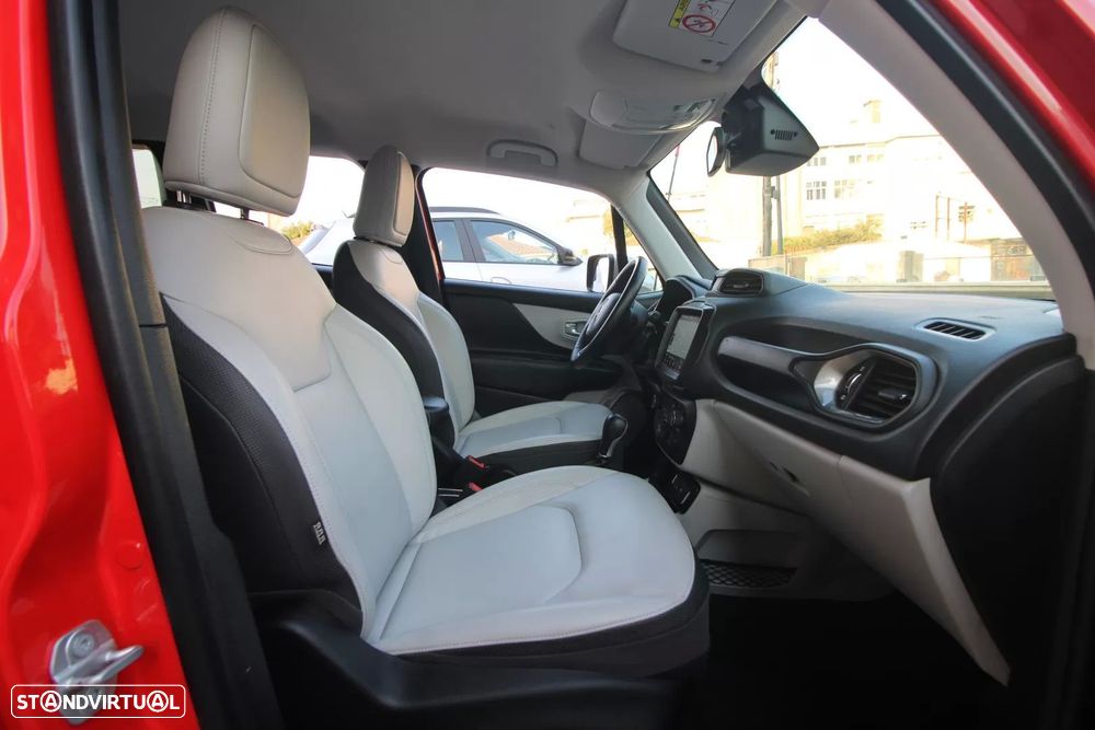 Jeep Renegade 1.4 MultiAir DSG Limited - 30