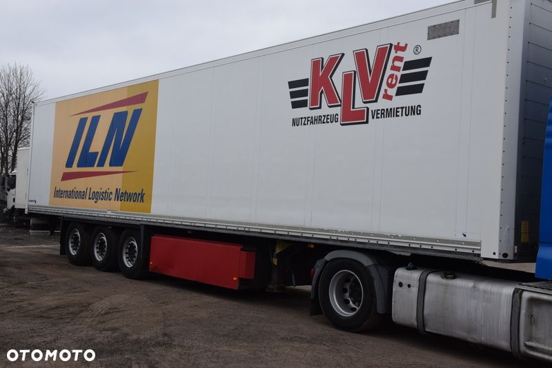 Schmitz Cargobull SKO 24 - 3
