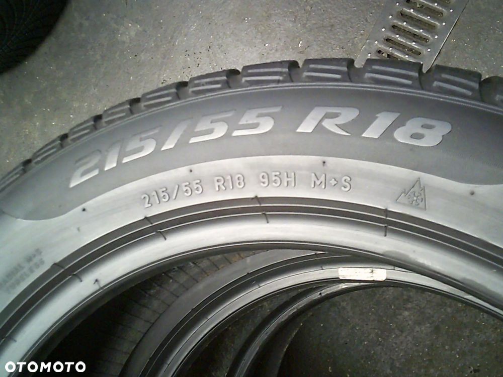 2x PIRELLI Sottozero 3 215/55R18 4,7mm-5,9mm 2022 - 2