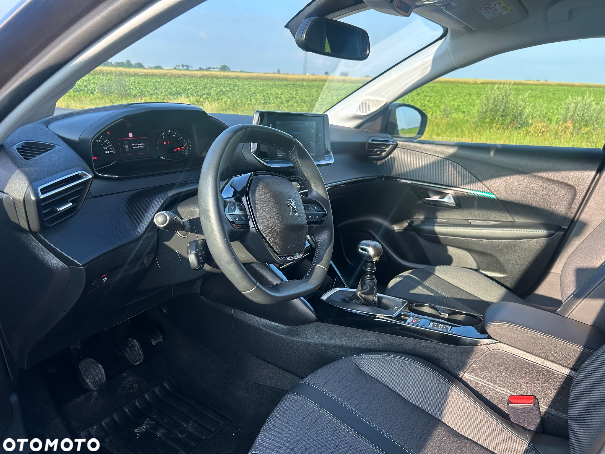Peugeot 208 PureTech 100 Allure - 12