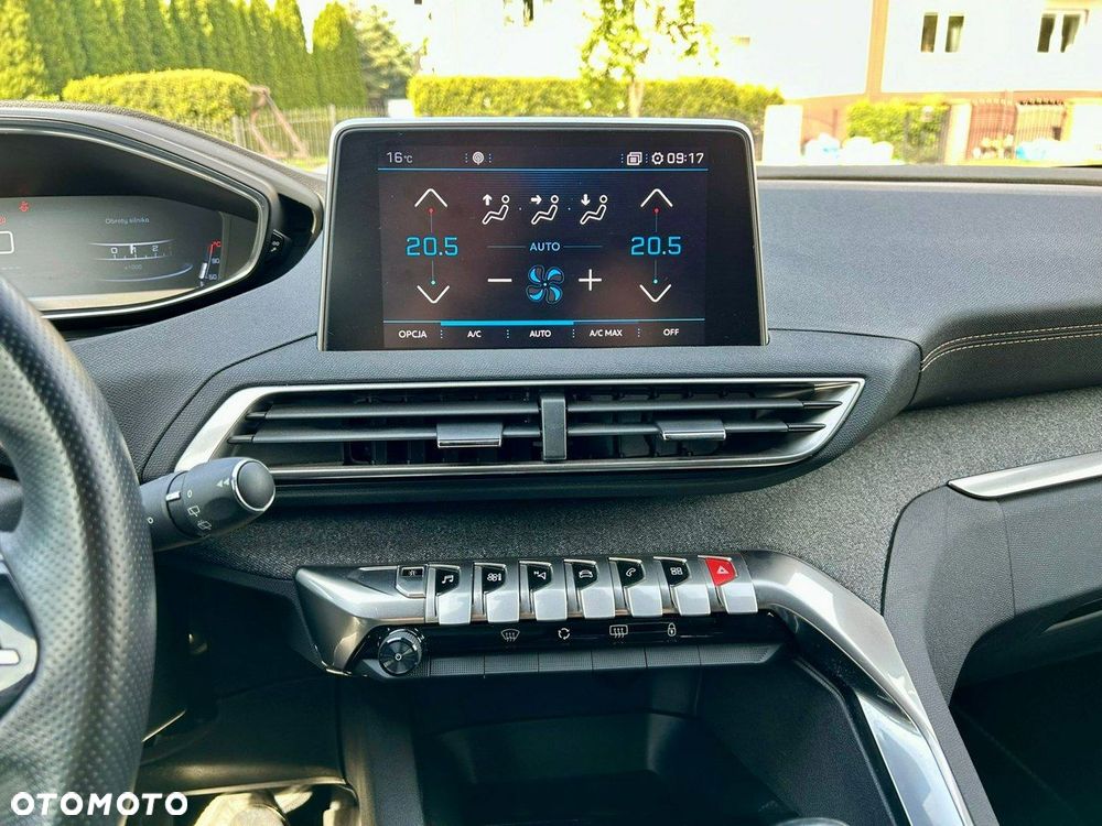 Peugeot 3008 - 17