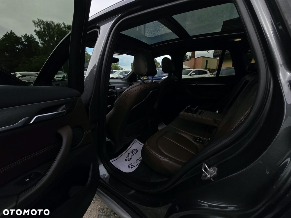 BMW X1 xDrive28i xLine - 26