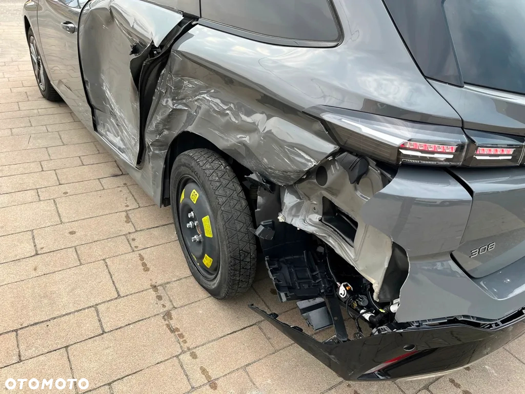 Peugeot 308 1.2 PureTech Allure Pack S&S EAT8 - 5