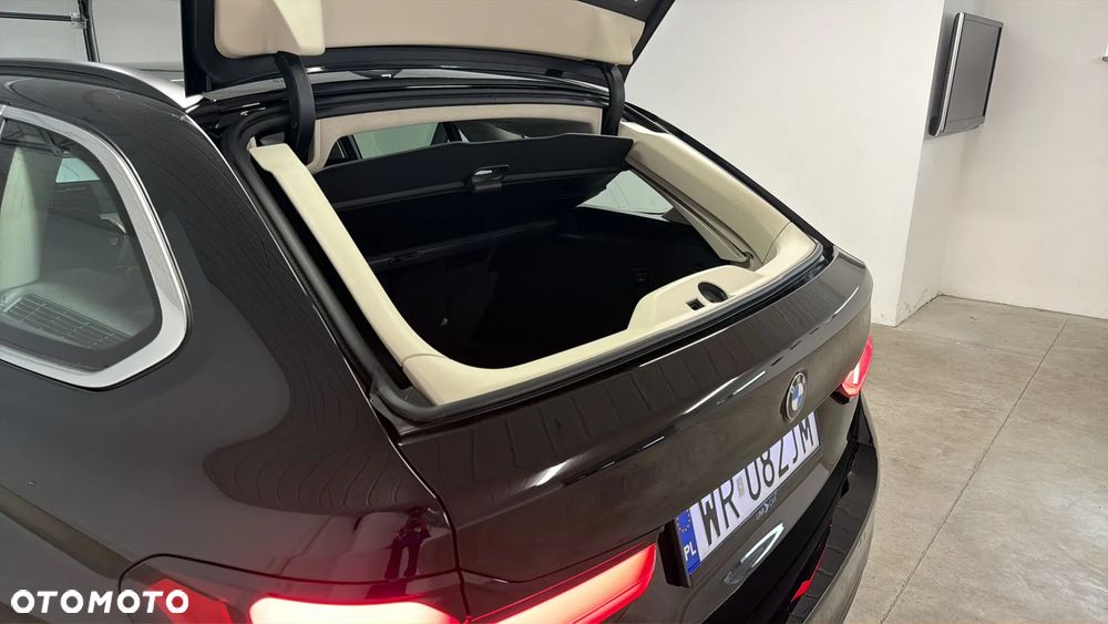 BMW Seria 5 520d mHEV - 23